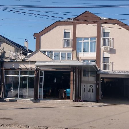 Fine Suites Ni Exterior foto
