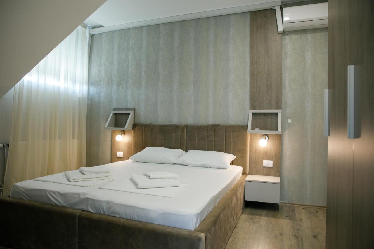 Fine Suites Ni Exterior foto